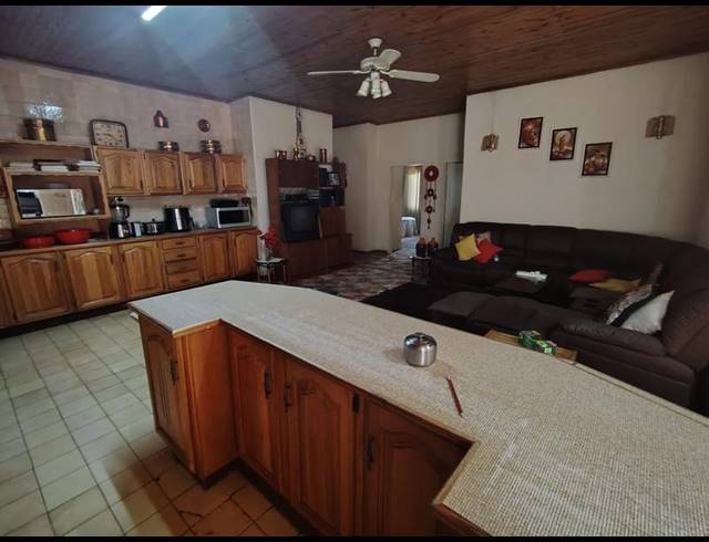 3 BEDROOM HOUSE FOR SALE IN KLIPPOORTJE